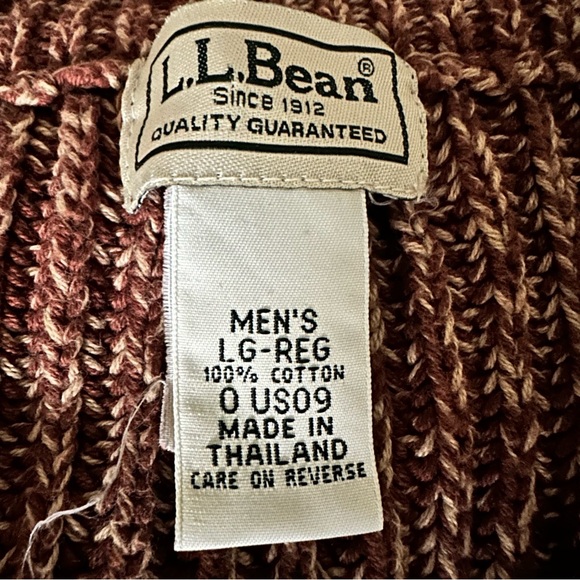 L.L. Bean Men’s V-Neck Sweater - Picture 2 of 3